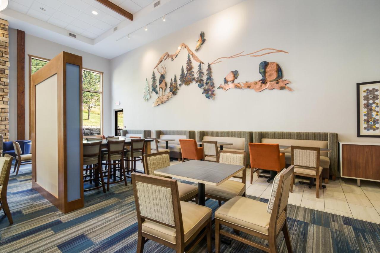 Holiday Inn Express & Suites Custer-Mt Rushmore Екстер'єр фото